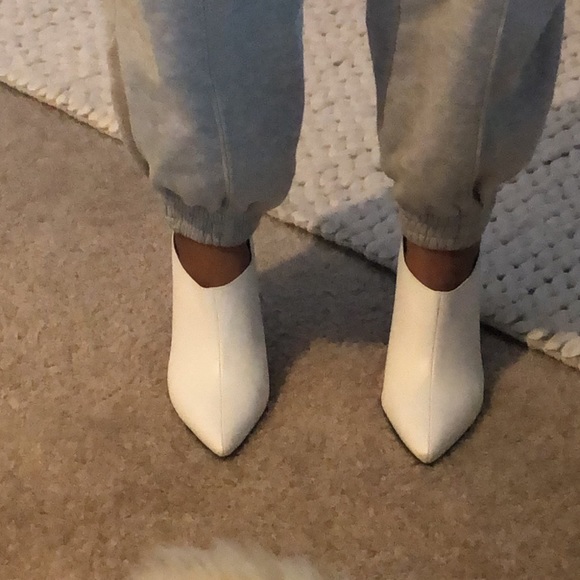 MARC FISHER - White pointed toe Mule - Picture 2 of 7